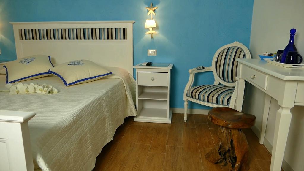 Bed & Breakfast Venezia マリーナ・ディ・カッラーラ 部屋 写真