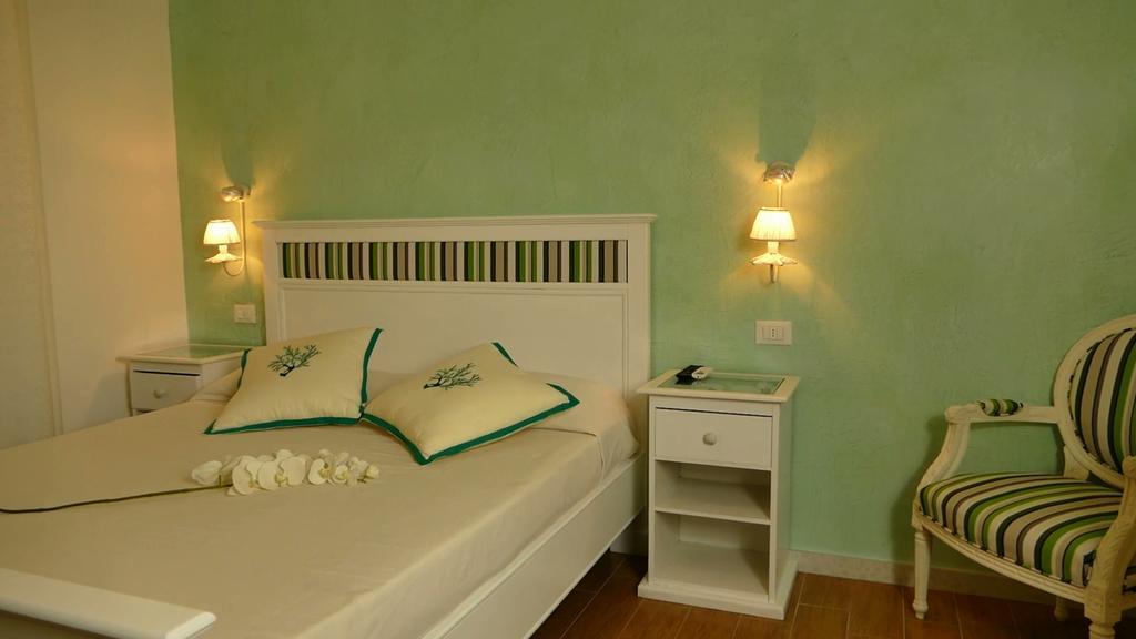Bed & Breakfast Venezia マリーナ・ディ・カッラーラ 部屋 写真