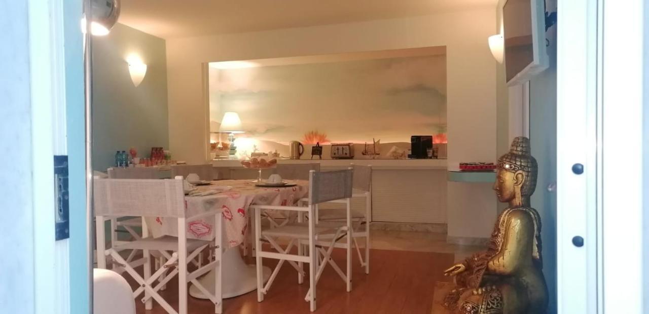 Bed & Breakfast Venezia マリーナ・ディ・カッラーラ エクステリア 写真